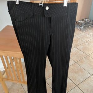 Slimming Pin stripe dress pants
